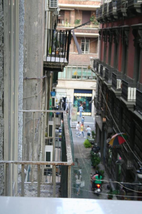 Incoming Quartieri Spagnoli Naples Exterior photo
